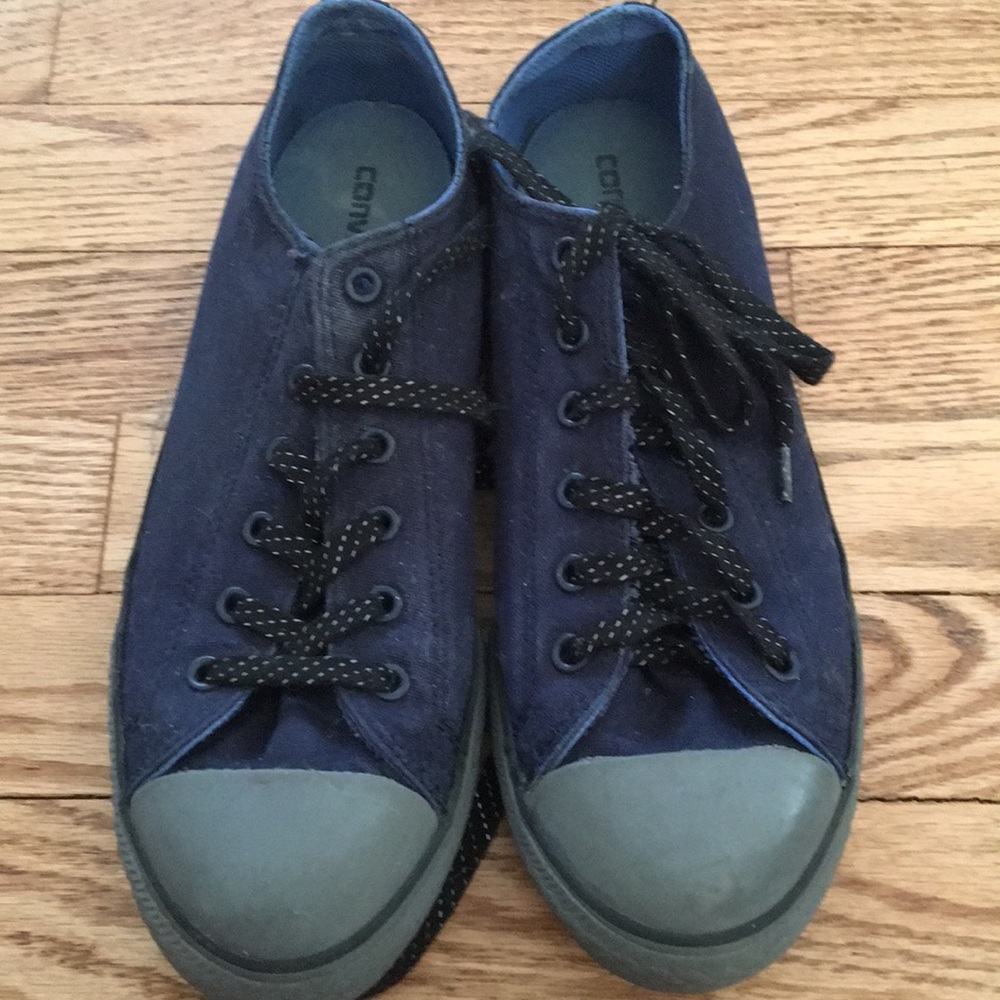 Blue converses